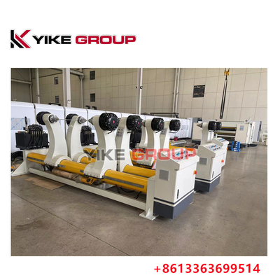 Ligne de production de carton ondulé avec action hydraulique